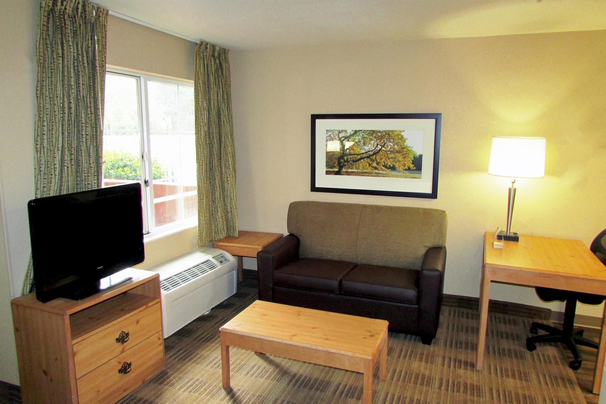 Mainstay Suites Washington Dulles Airport Chantilly Exterior photo